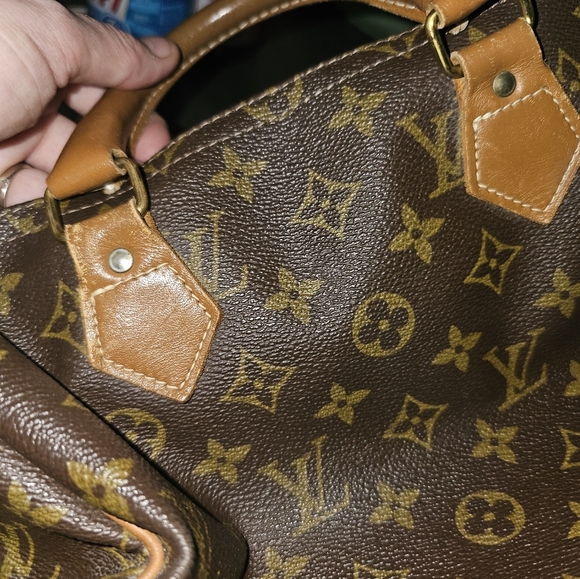 Louis Vuitton French Company Bag - Picture 16 of 16